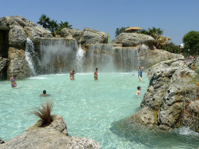 Parc aquatique - Chutes d'eau